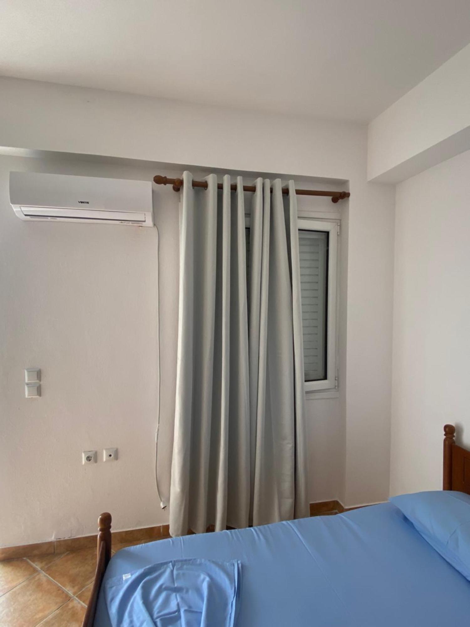 Eleni'S Holiday Rooms Himara Kültér fotó