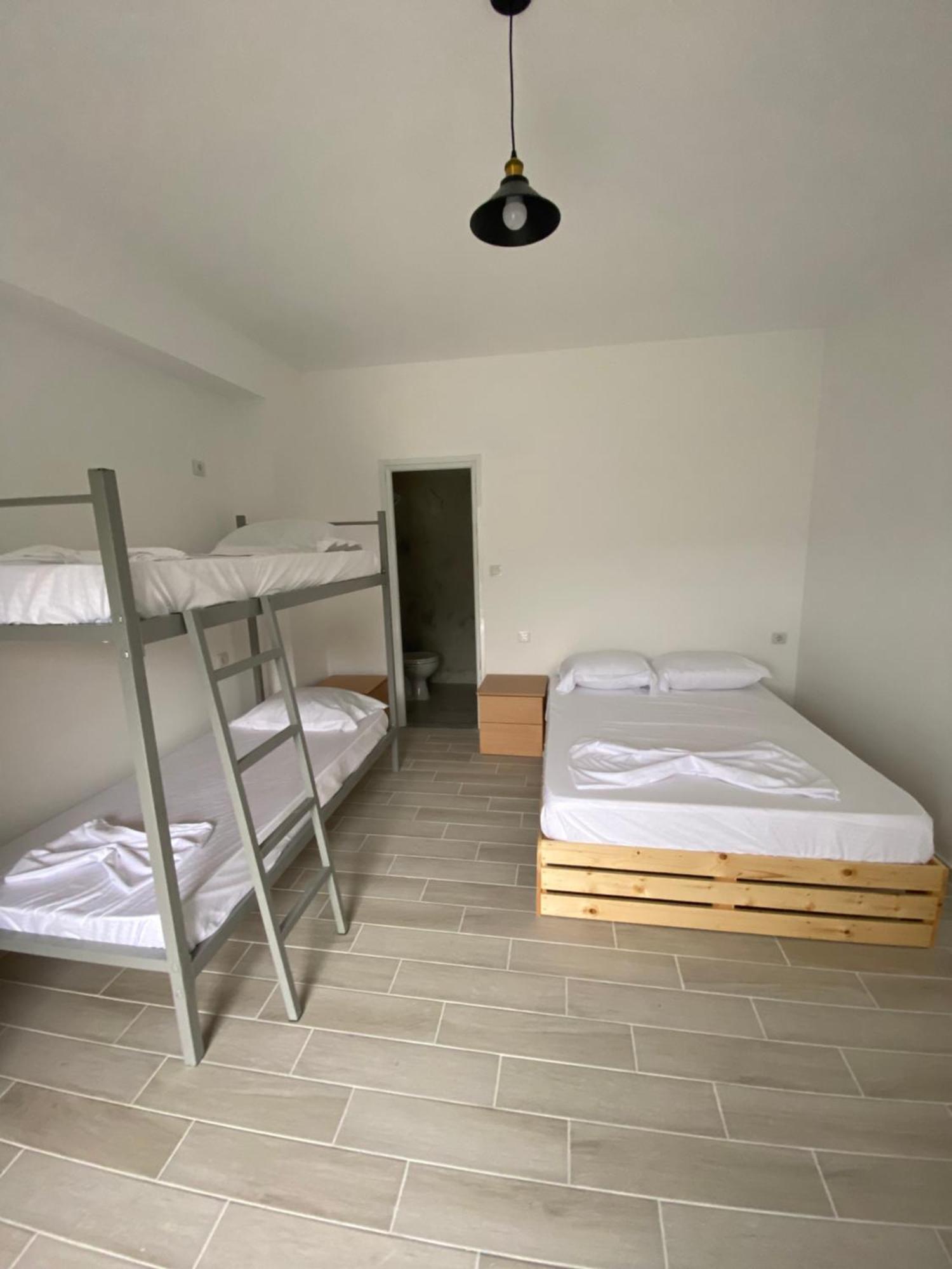 Eleni'S Holiday Rooms Himara Kültér fotó