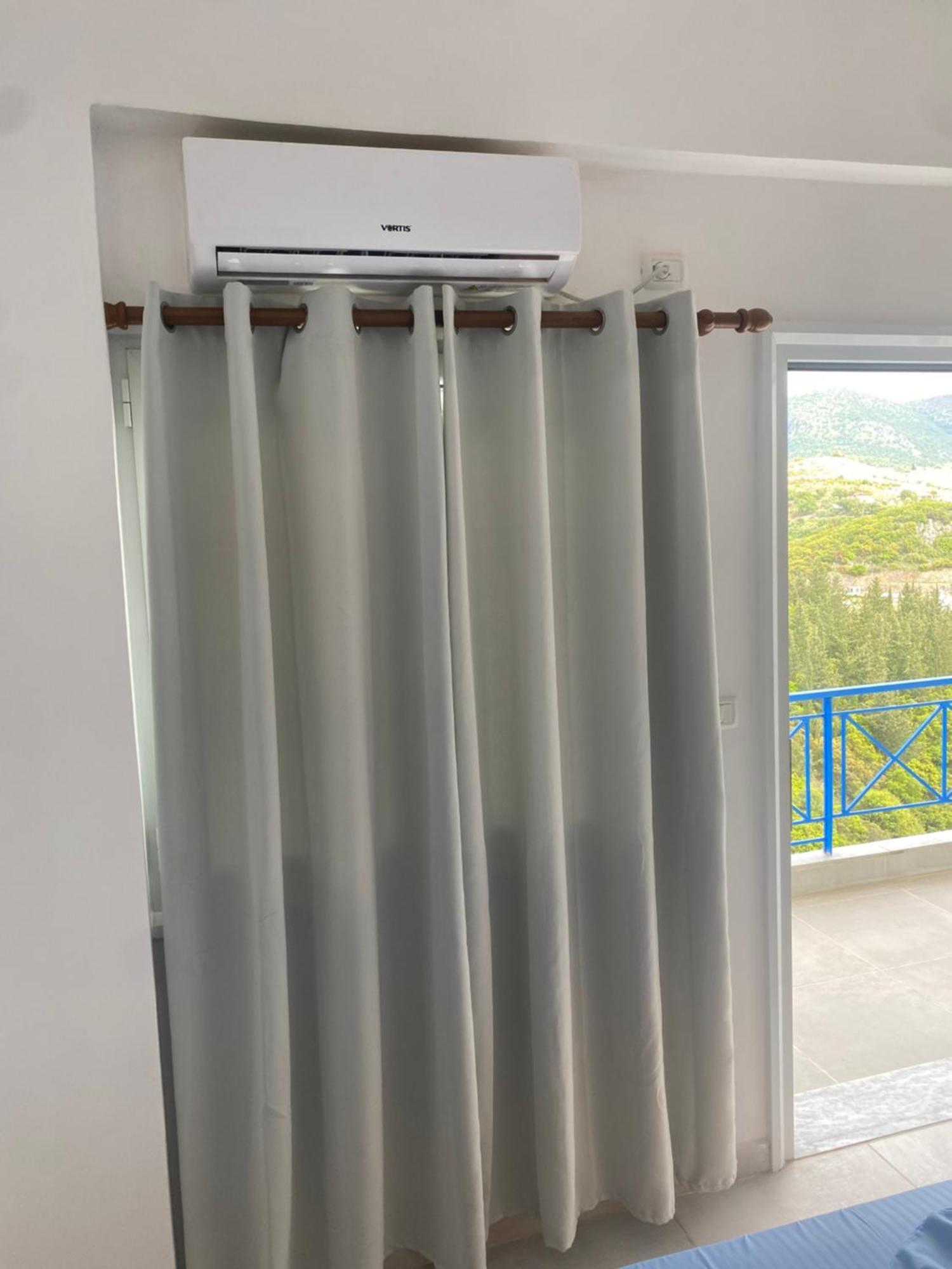 Eleni'S Holiday Rooms Himara Kültér fotó
